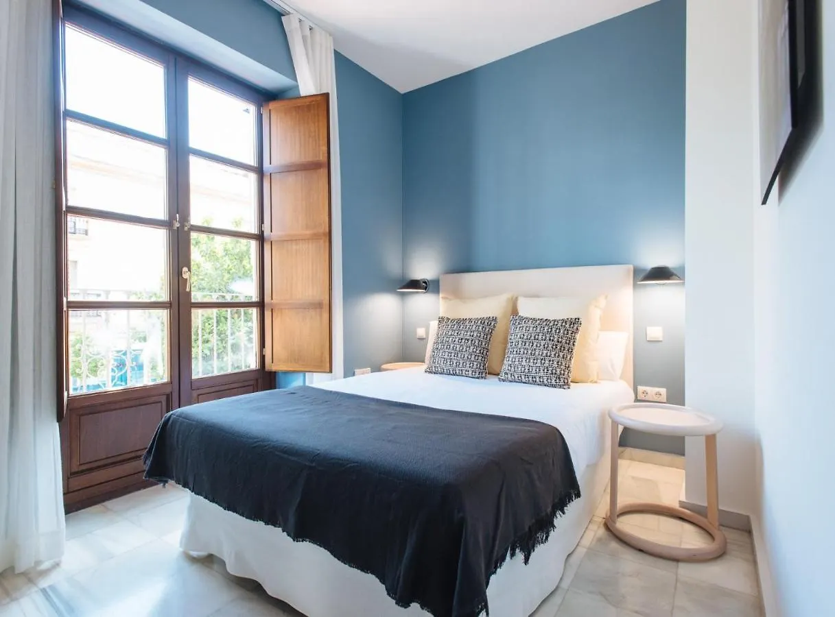 Suites Triana Sevilla Apartments